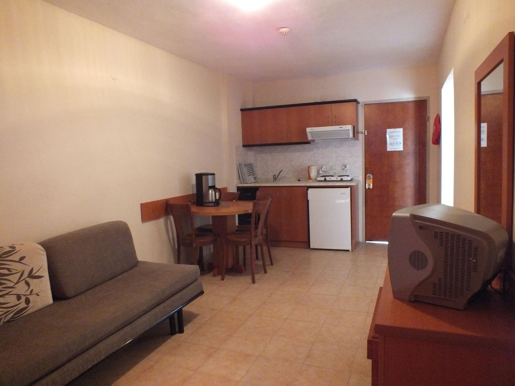 Tuntas Family Suites Kusadası Exteriér fotografie